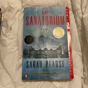 📚 Book The SANATORIUM by Sarah Pearce 🌟New York times best seller UK